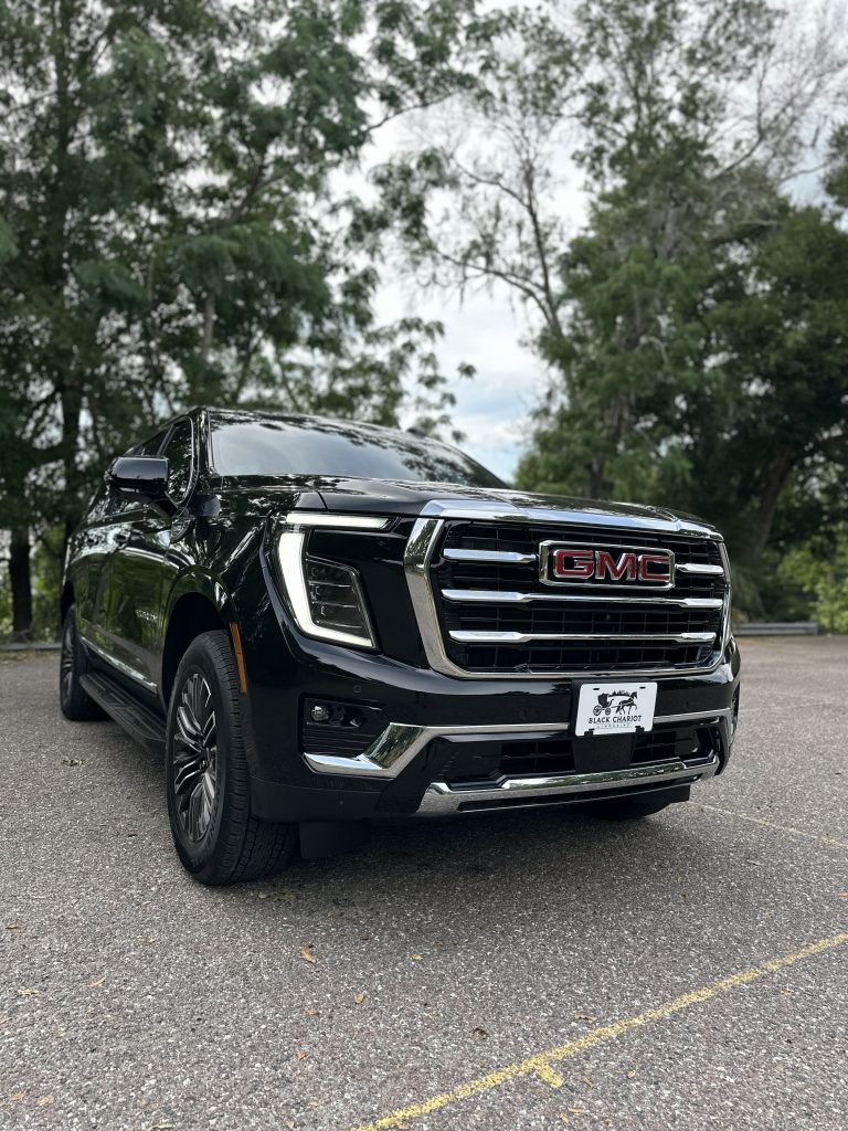 Luxury SUV — Suburban / Yukon XL — Black Chariot Limousine Orlando
