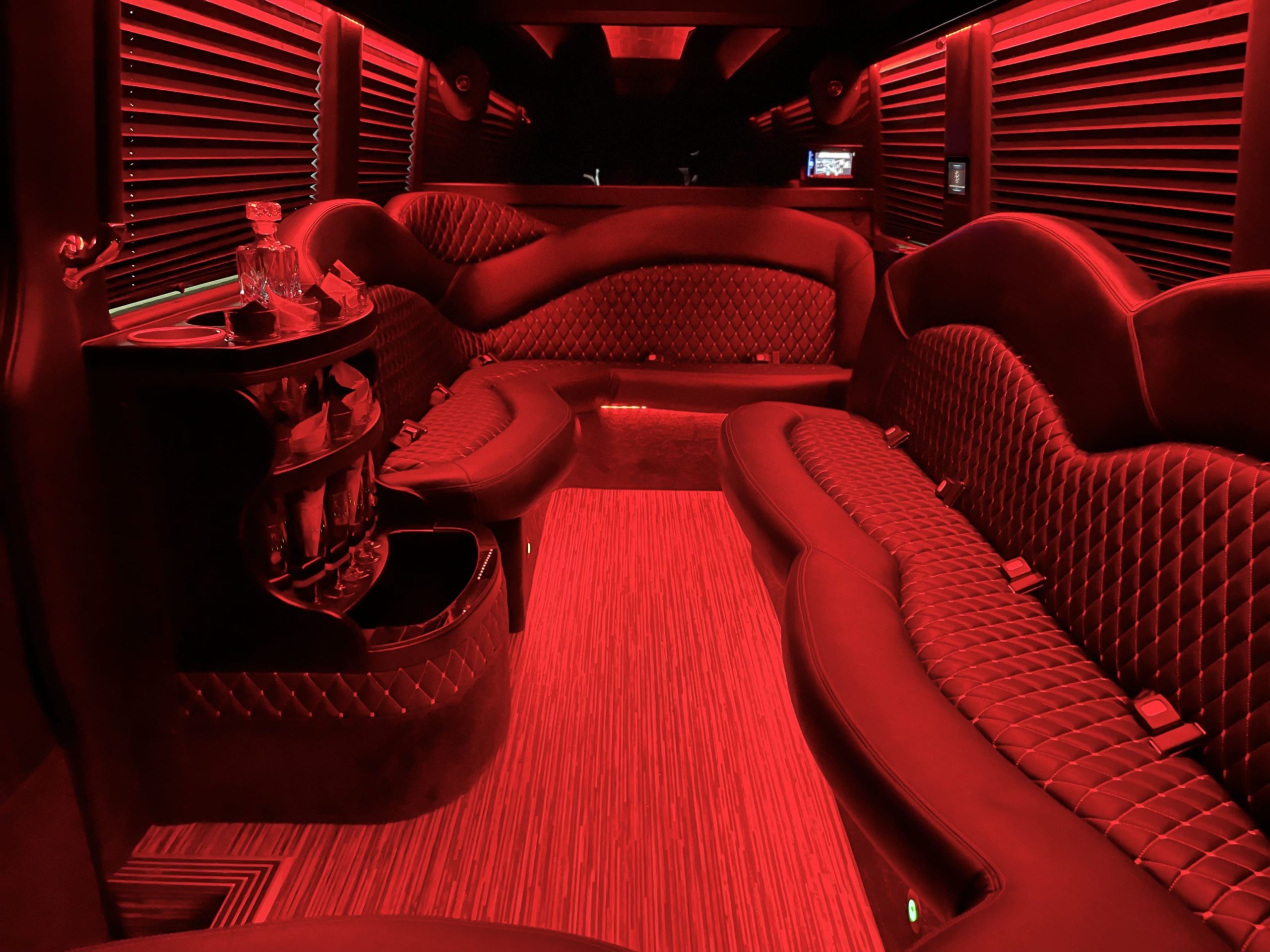 Mercedes Limo Sprinter — Black Chariot Limousine Orlando