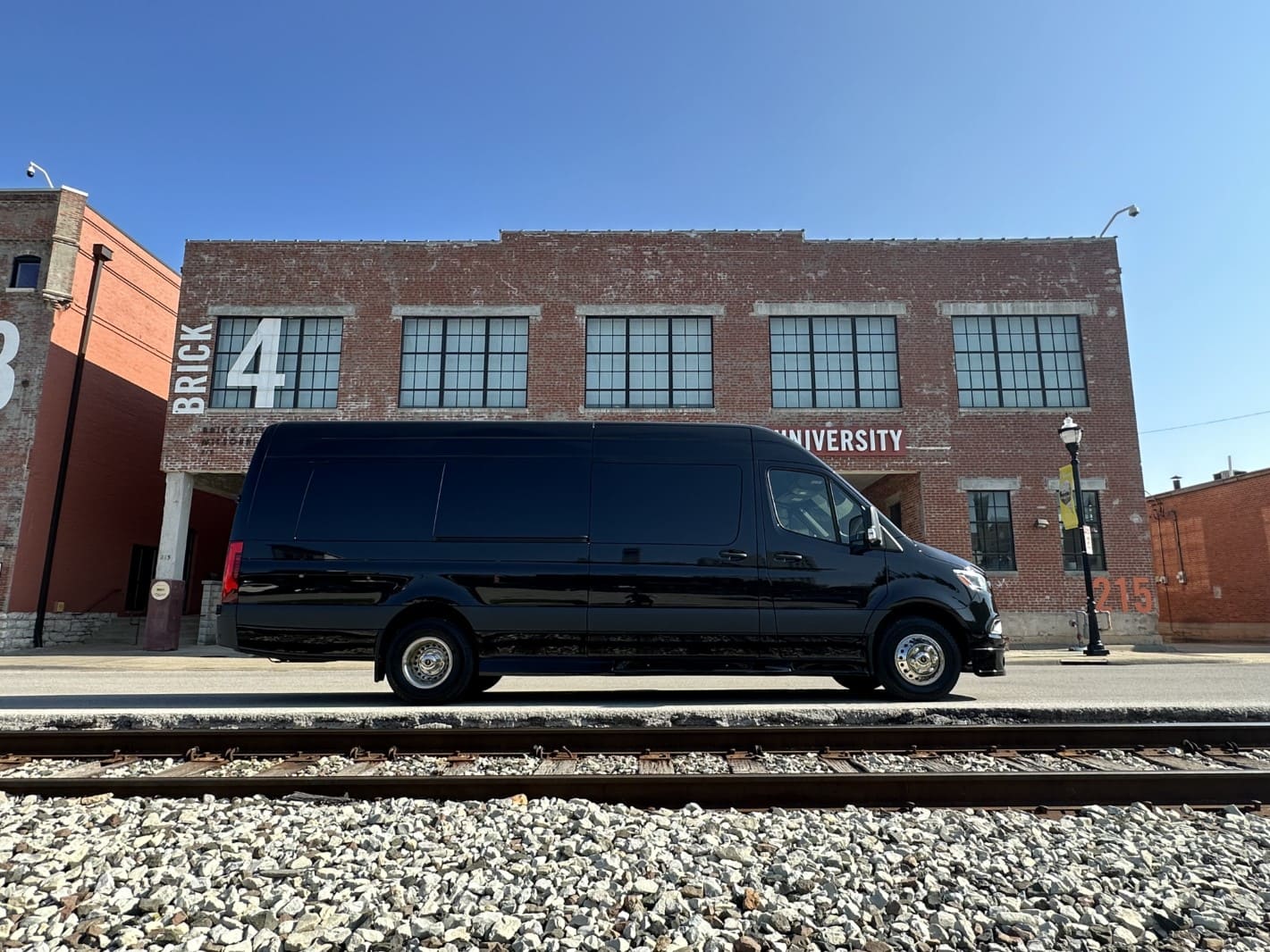 Mercedes Executive Sprinter — Black Chariot Limousine Orlando