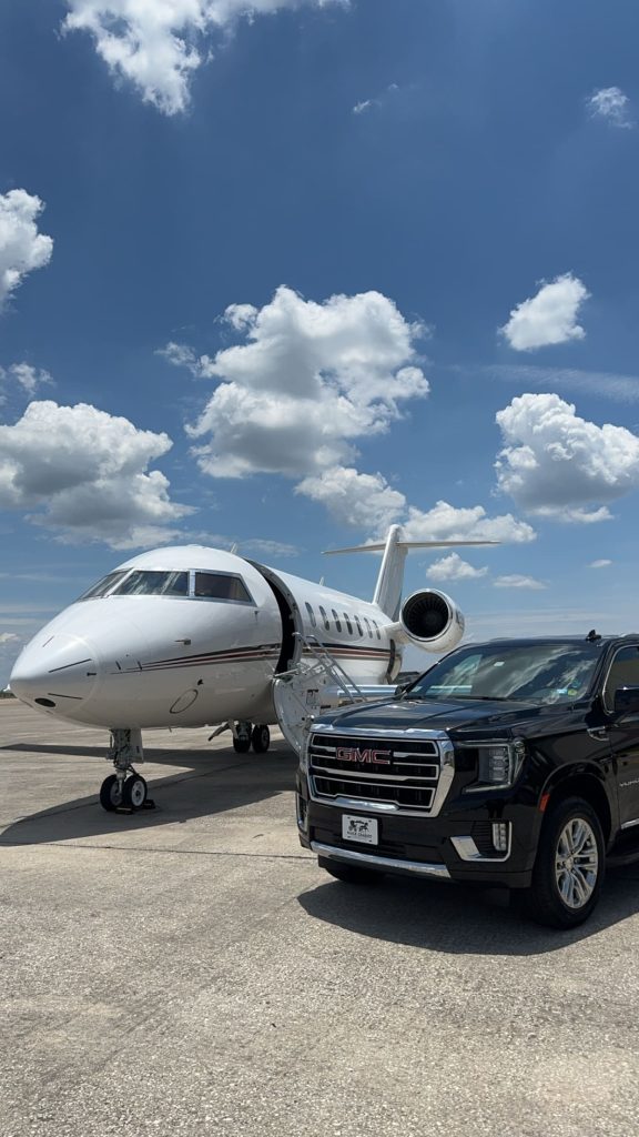 Luxury SUV — Suburban / Yukon XL — Black Chariot Limousine Orlando