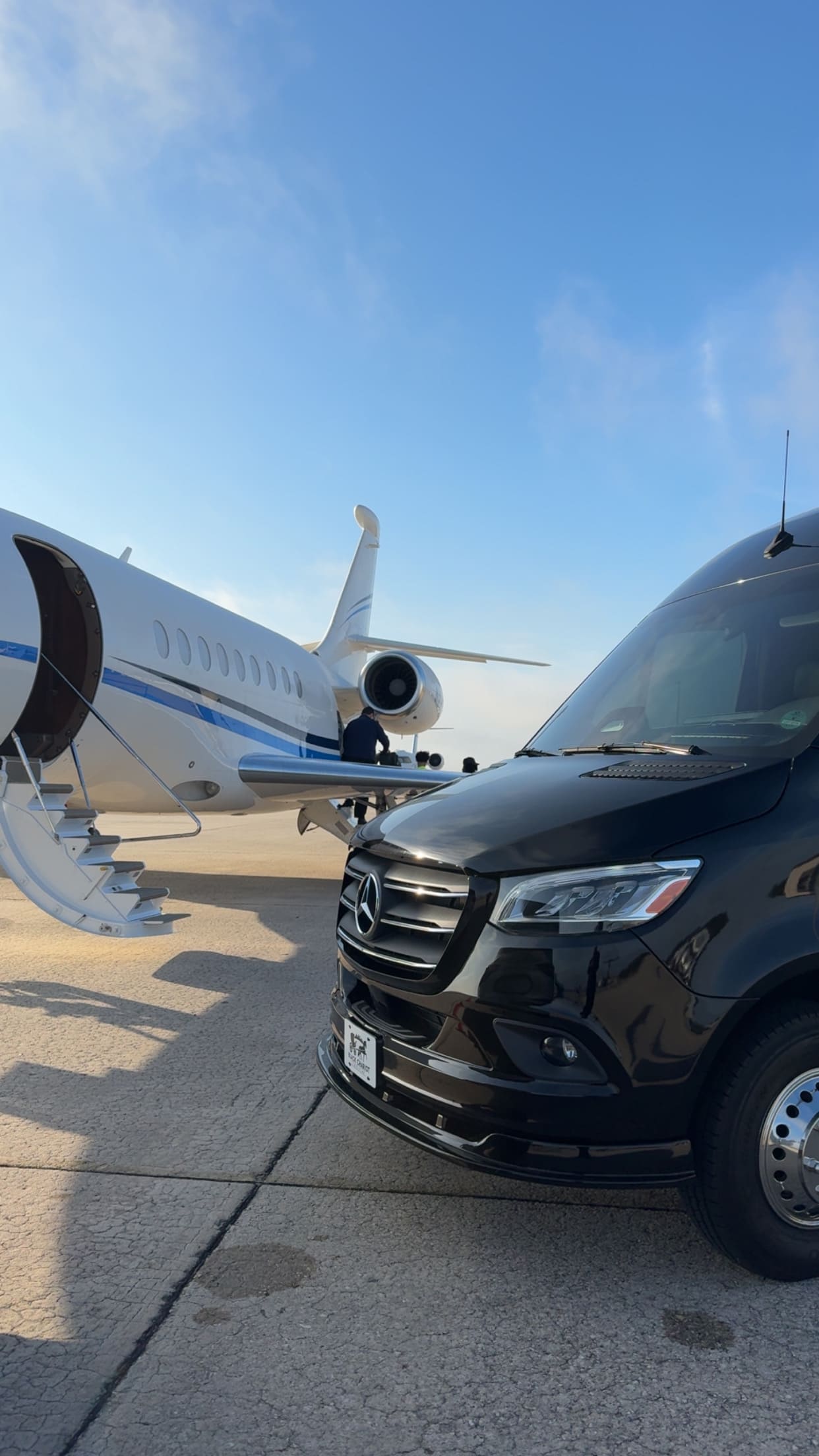 Mercedes Jet Sprinter — Black Chariot Limousine Orlando