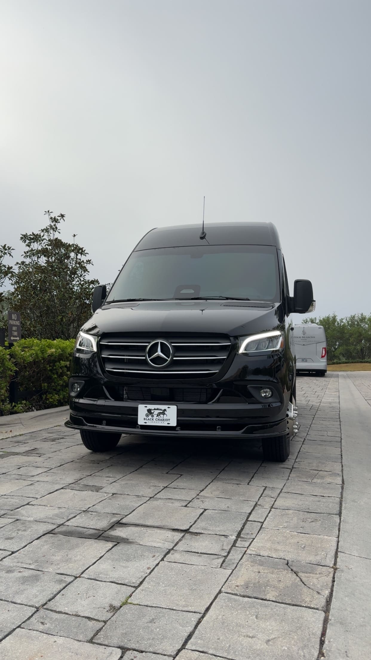 Mercedes Jet Sprinter — Black Chariot Limousine Orlando