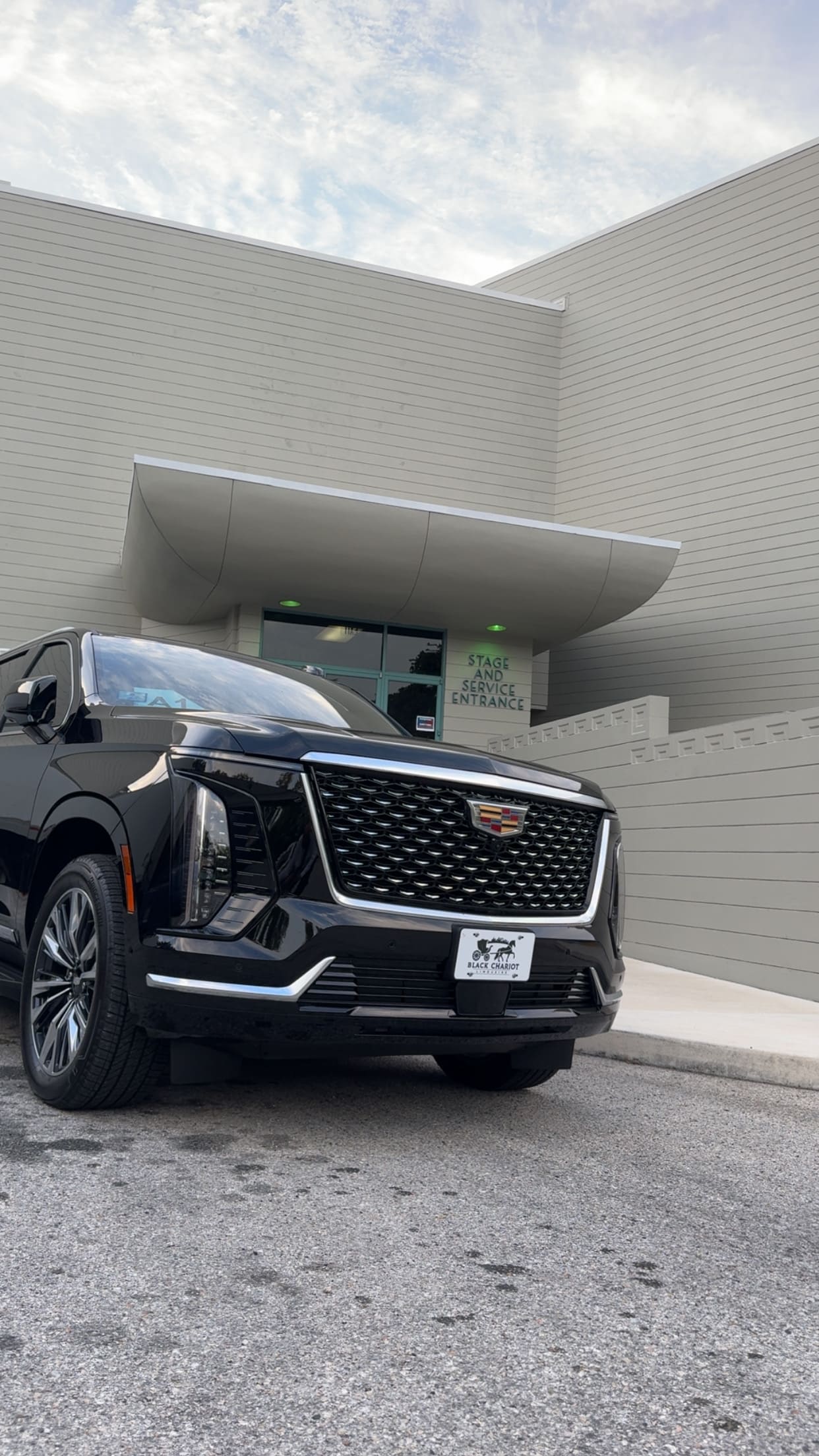 VIP SUV — Cadillac Escalade ESV — Black Chariot Limousine Orlando